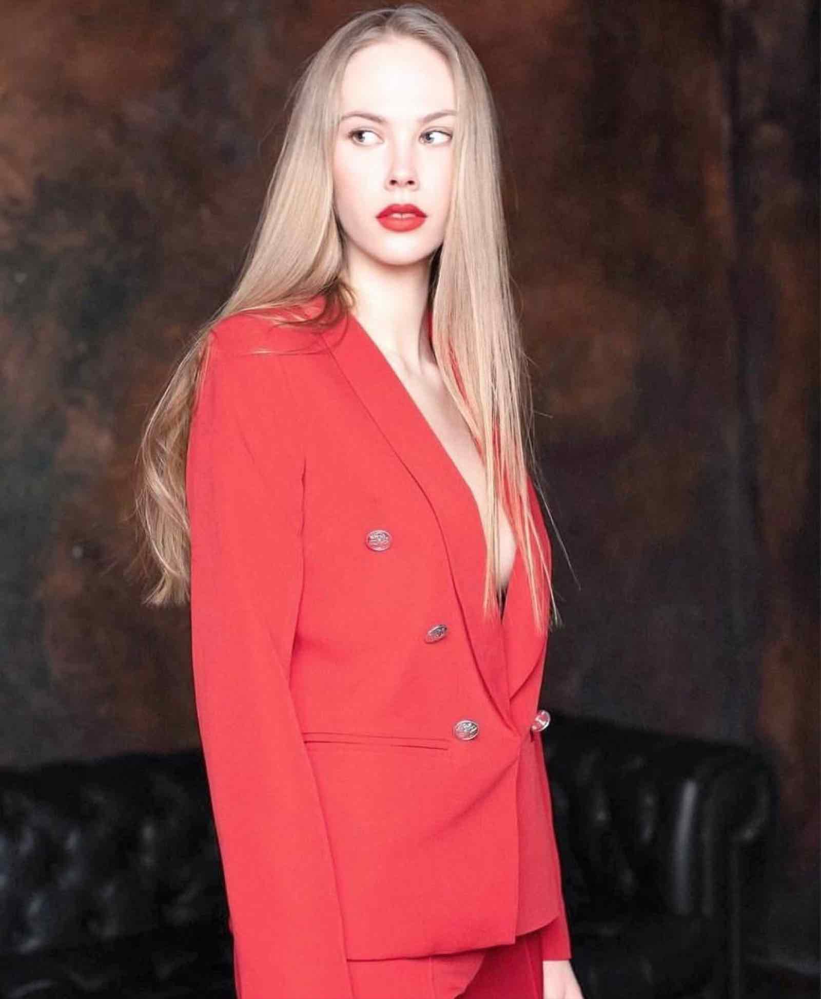 Escort in Paris, Luxury escort in Paris, Elite escort Paris, russian girls in paris, VIP escort in Paris, Elite escort in Paris, high class escort Paris