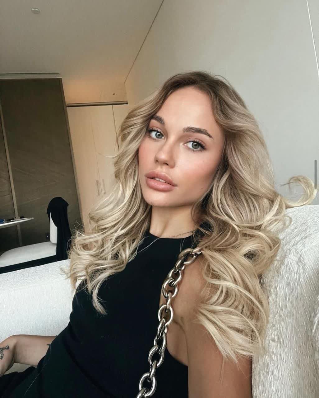 Escort in Paris, Luxury escort in Paris, Elite escort Paris, russian girls in paris, VIP escort in Paris, Elite escort in Paris, high class escort Paris